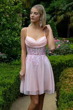 B.Pink
